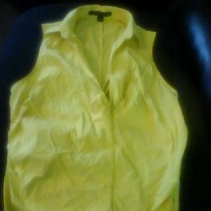 Sleeveless yellow top
